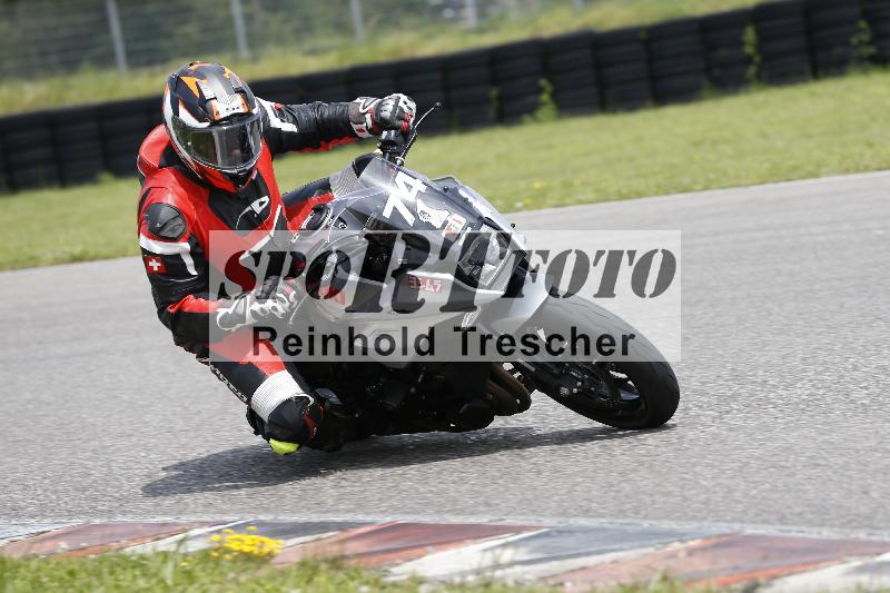 /Archiv-2024/29 12.06.2024 MOTO.CH Track Day ADR/Gruppe blau/74